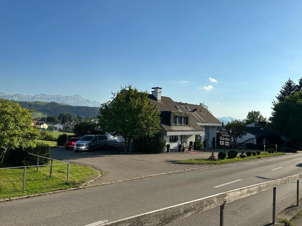 Games Garni Hotel Saentis Teufen Exterior photo